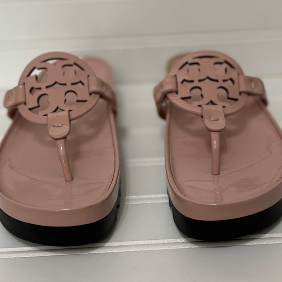 TORY BURCH Miller Pink Patent Leather Lug Sandals Flip Flops Womens Size 7 M - Picture 3 of 7